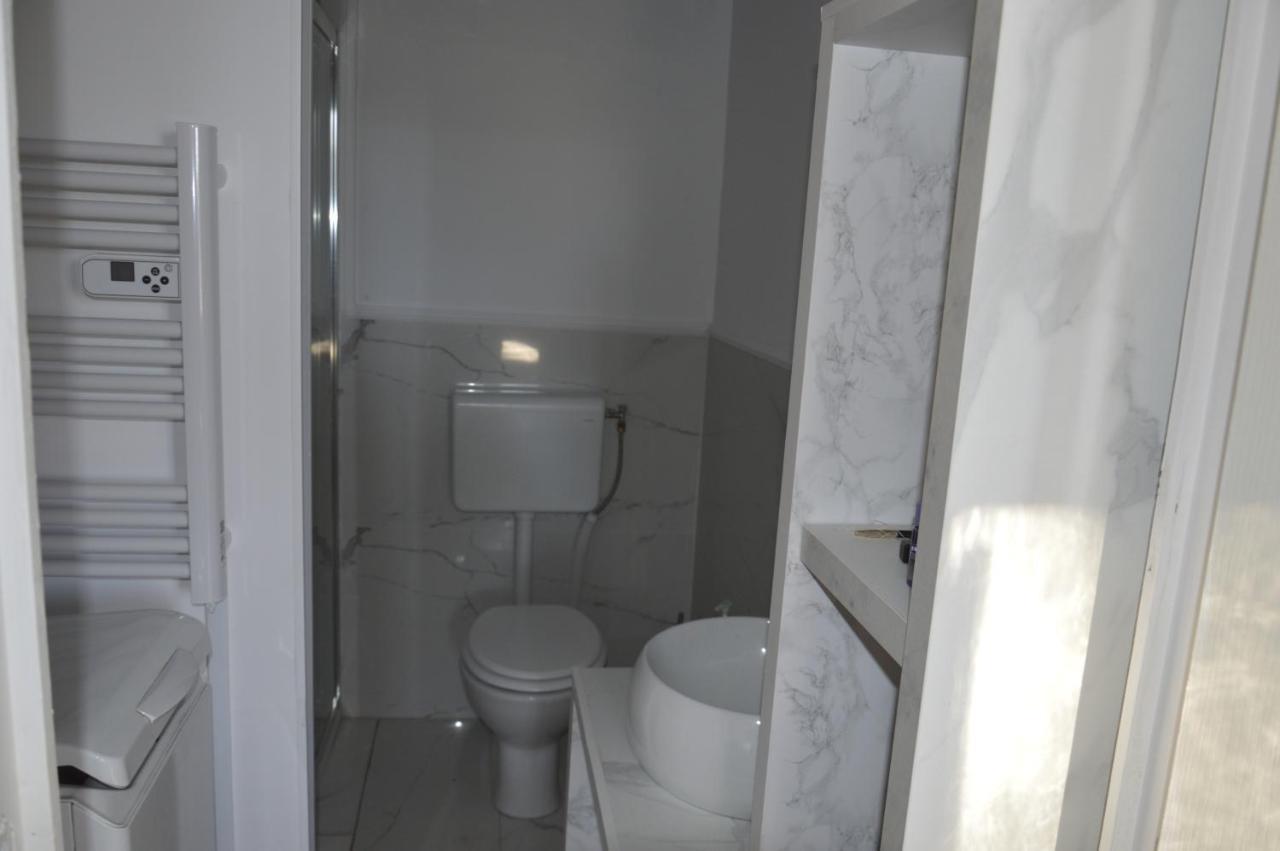 Hotel Chateau Nardon Crimon Saint-Christophe-des-Bardes Exterior foto